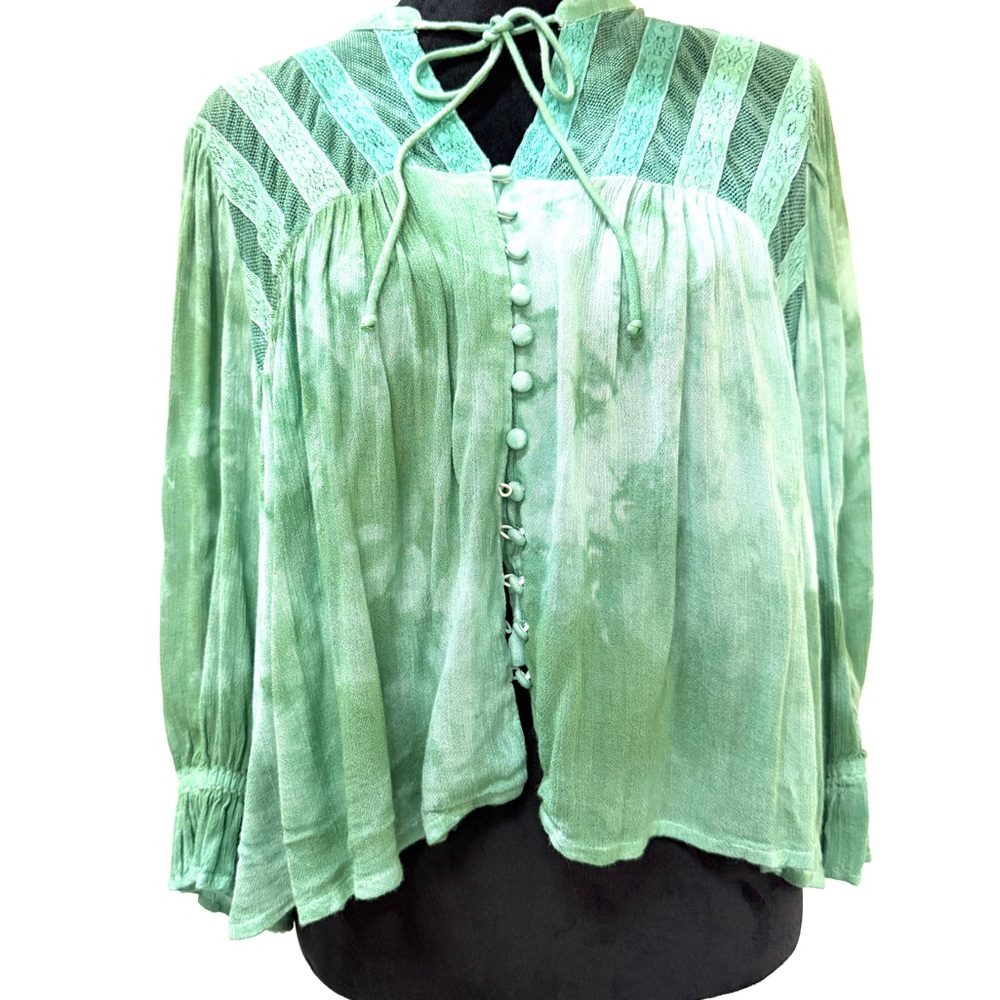Violet Romance Mottled Green Lace Accented Button Up Blouse